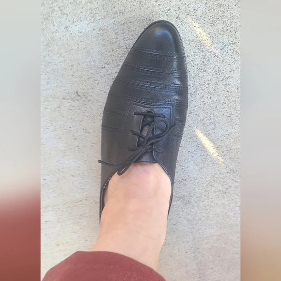 Vintage Lace Up Flats - Picture 8 of 8